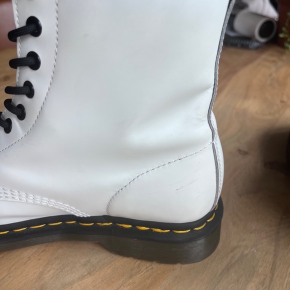 Dr. Martens 1460 Smooth white leather lace up combat boots, US 9 L 8M 41 UK - Picture 8 of 16